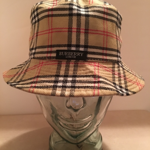 burberry nova check hat